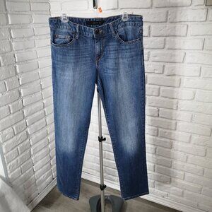 Calvin Klein Jeans Ladies Size 30 / 10 Medium Wash Boyfriend Blue Jeans